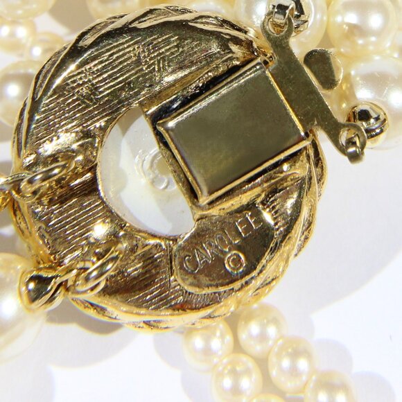 Vintage Carolee 8 Strand Faux Pearl Necklace, Still in Like New Condition - Picture 2 of 8